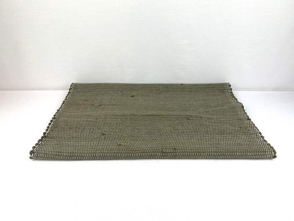 Small Tapete Mat - Olive (no tassles)