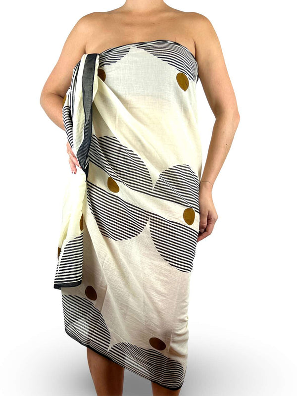 Suri Sarong - Black & White